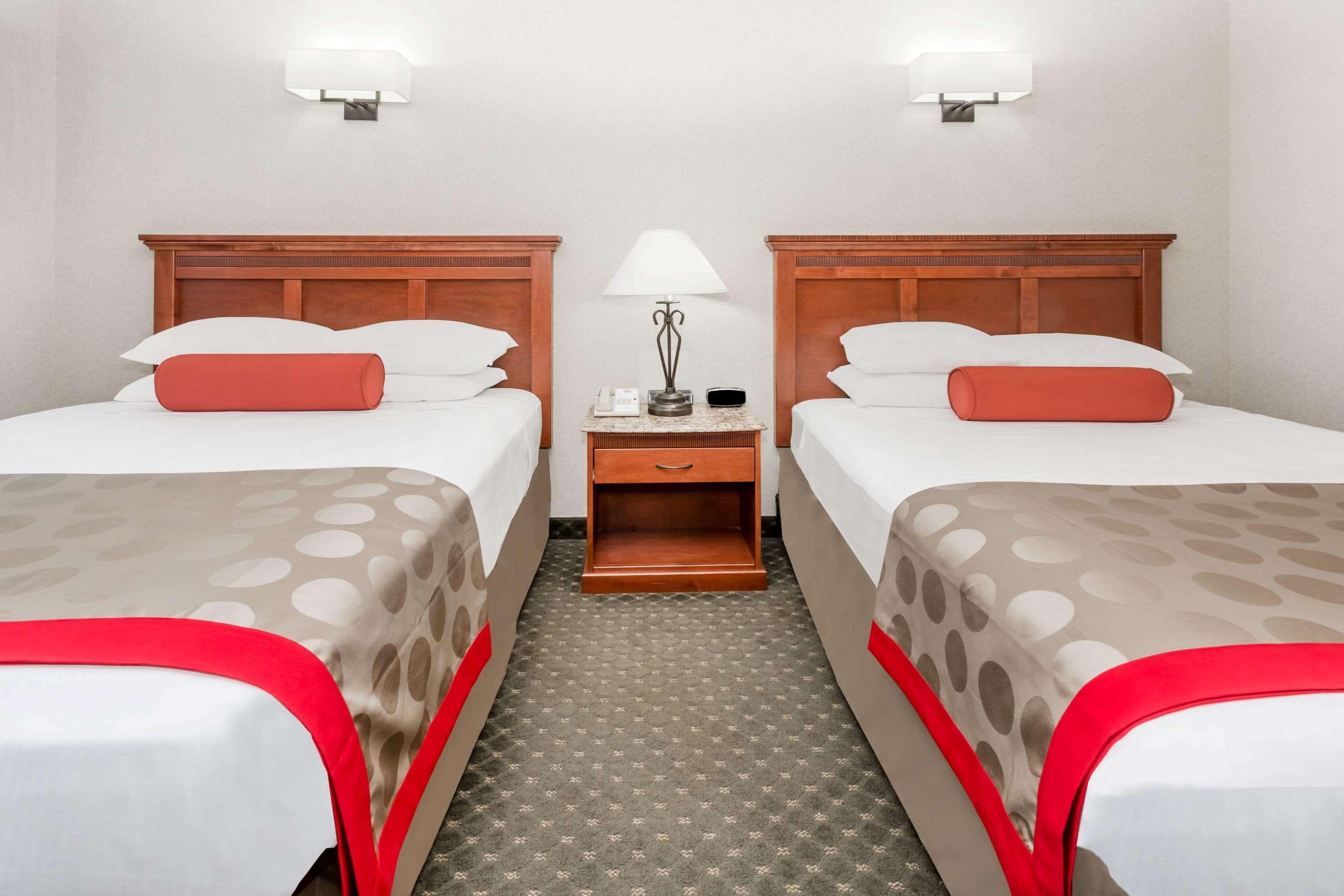 Отель Ramada By Wyndham Фриско Экстерьер фото